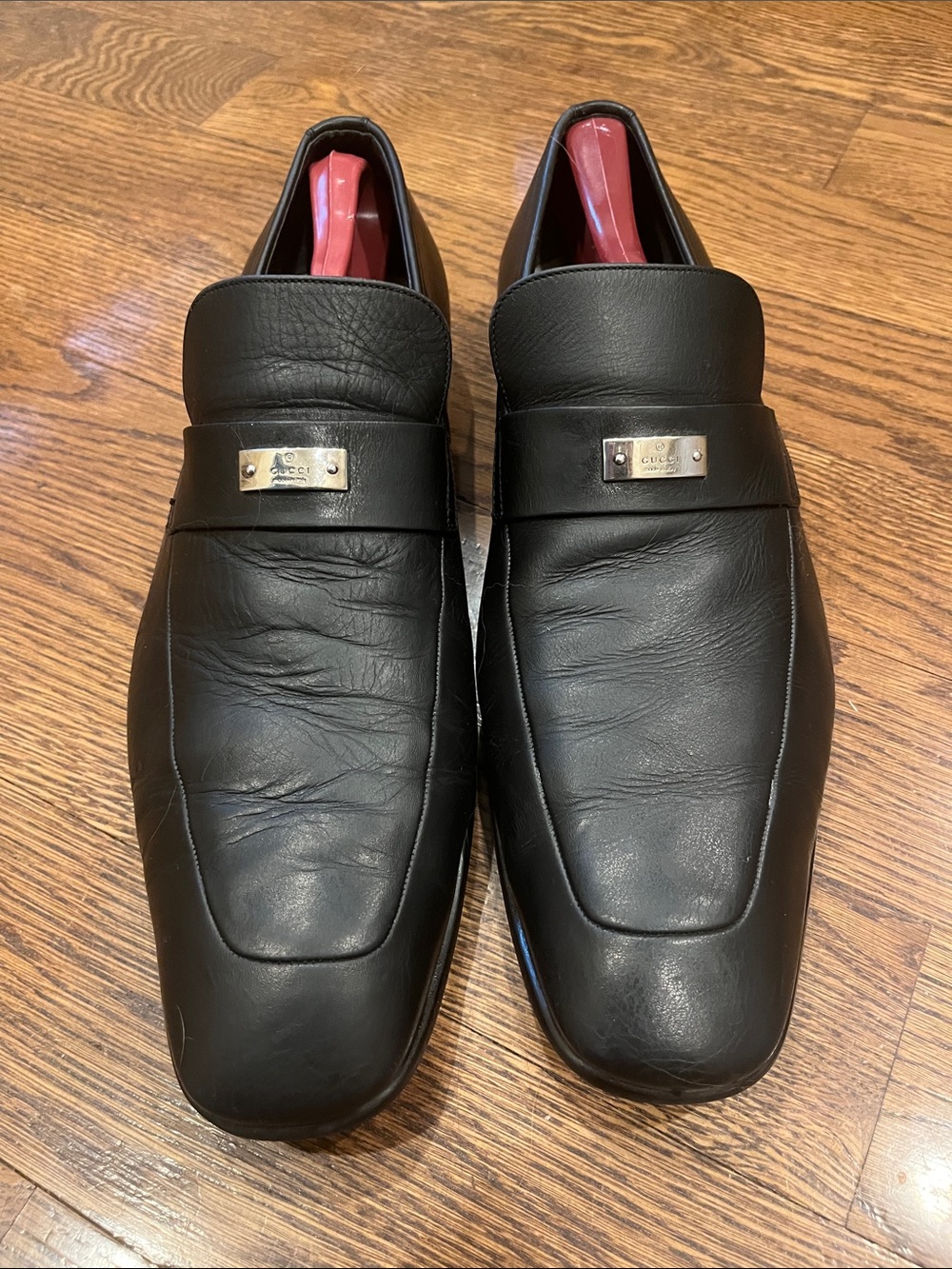 Gucci 11 Black Leather Slip-On Men’s Dress Loafers - Picture 2 of 10